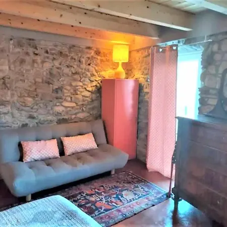Miro - Escape With Romantic View Balcony Apartament *