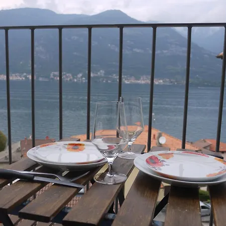 Miro - Escape With Romantic View Balcony Apartament